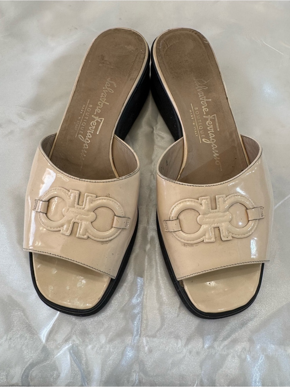 Salvatore Ferragamo Patent Leather Slide Mules in Beige